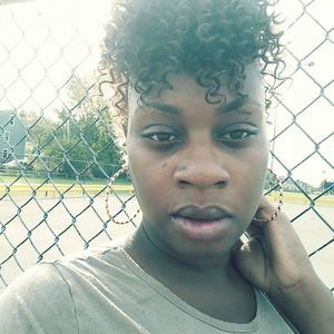 Meet your Posher, Nelle